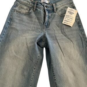 Windsor Women's Relaxed Blue Jeans